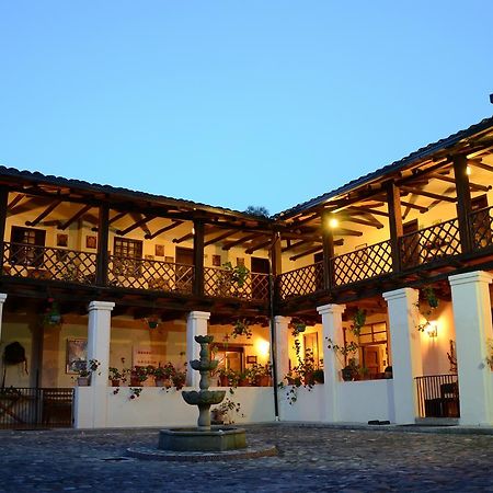 Hacienda San Isidro Trails & Experiences Hotel Cotacachi Exterior photo